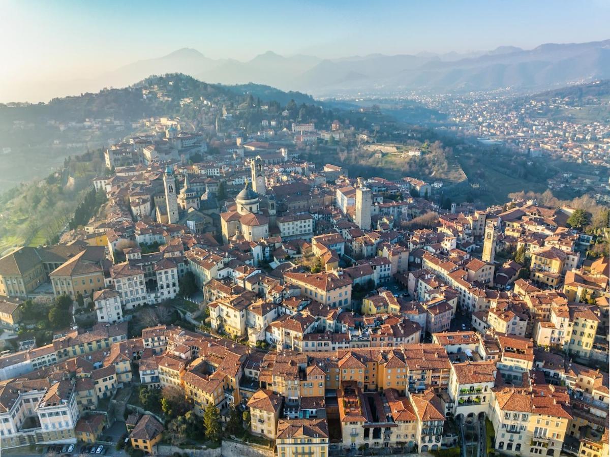 8Min Airport Orio Al Serio - Attico Lusso E Terrazza Seriate Buitenkant foto